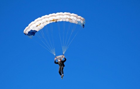 世界杯竞猜中心-意大利队阵容深度告急，决赛防线稳定性成焦点